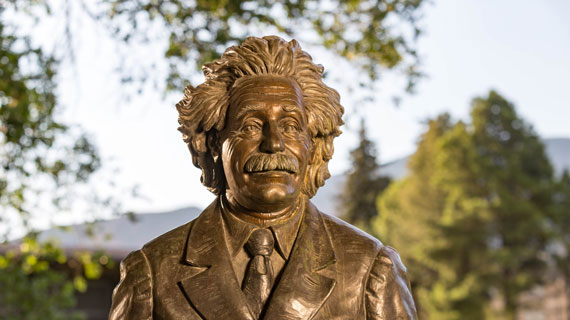 Albert Einstein Statue