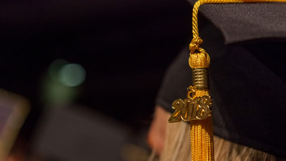 up close shot of 2018 tassel on graduation cap