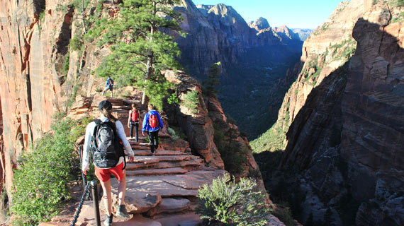suu student hiking angels landing in zion national park