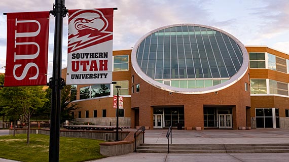 Meet the librarians at SUU's library