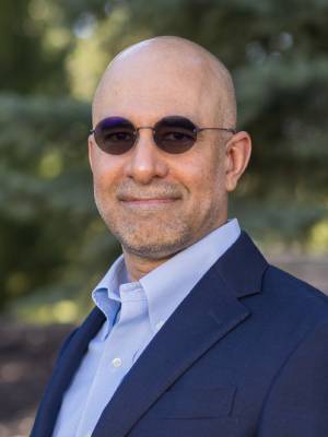 Alexander Chaudhry headshot