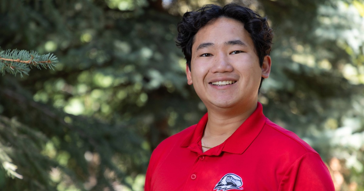 Headshot of Landon Lee