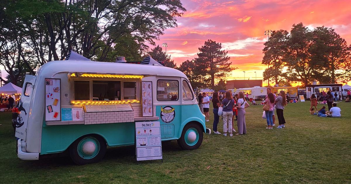 The Bro Bro’s food truck parked at a farmers market