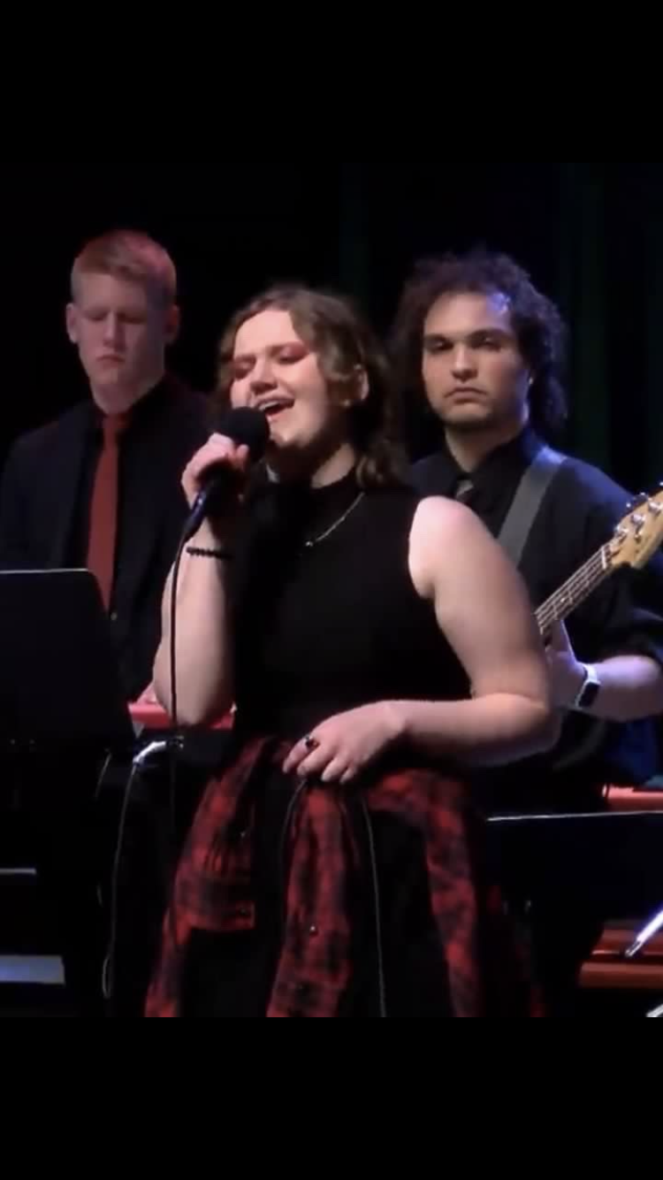 Savannah Billeter sings with Alternate Currents.