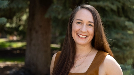 Headshot of Danielle Lydia Sheather.