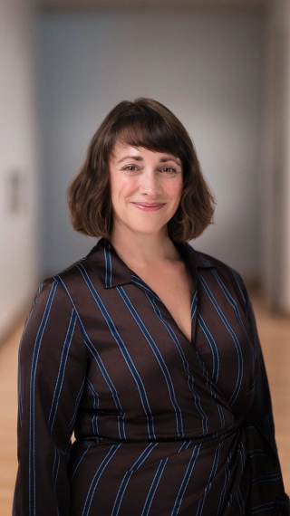 Headshot of Dr. Rebecca Bloom.